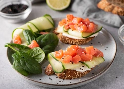 Вкусно и сытно: три рецепта завтраков для худеющих от Джейми Оливера