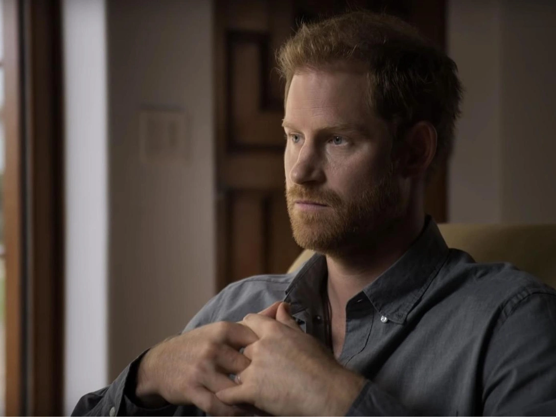 Кадр из сериала Harry & Meghan | marieclaire.ru