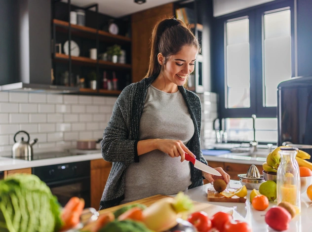 8 продуктов, которые нельзя есть беременным
