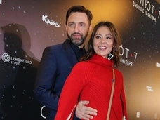 Лядова поддержала Вдовиченкова на премьере космического блокбастера
