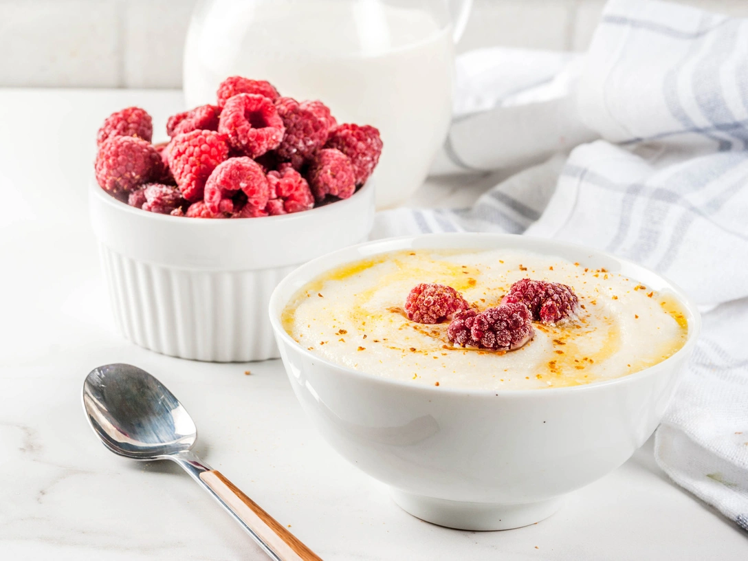 Гурьевская каша: история блюда и традиционный рецепт | marieclaire.ru