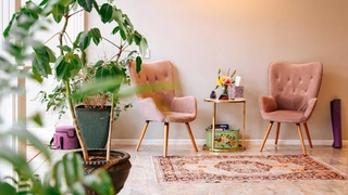 Спрячьте это немедленно: что нужно убрать перед приходом гостей