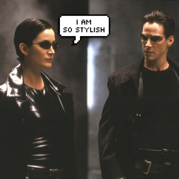 Фото №1 - Кожаные брюки и черный плащ: как одеться в стиле героев фильма «Матрица»