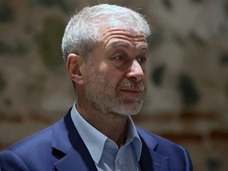 Роман Абрамович появился на переговорах между Россией и Украиной после слухов об отравлении – видео