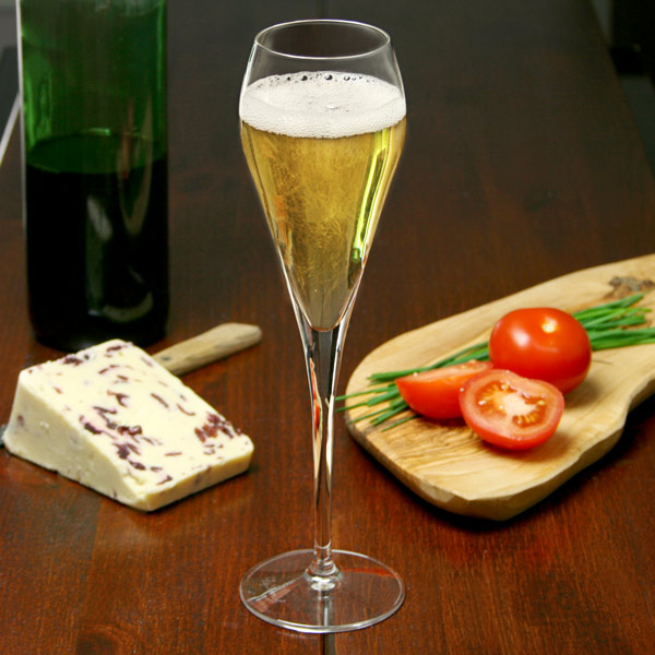 Как выбрать и подготовить бокалы для шампанского