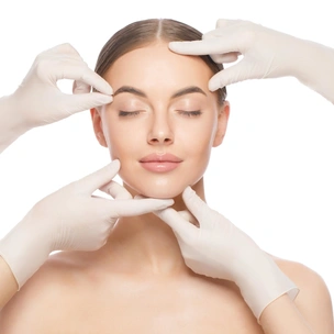 Пластика или уколы красоты — что выбрать