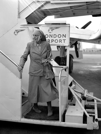 Алиса Баттенбергская, 1953