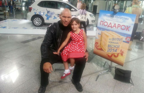 Николай валуев с 6-летней дочерью Ириной