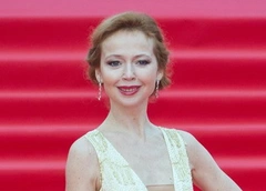 Елена Захарова: «Недавно с дочкой отдыхали на море»