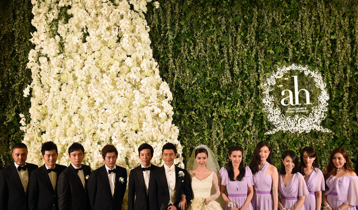Шесть лет назад «китайская Ким Кардашьян» сыграла неприлично дорогую свадьбу — ее до сих пор никто не переплюнул