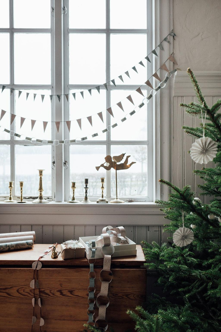 Украшаем окна к Новому году: лучшие идеи для декора