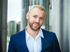 Доверие и тантрический секс. Что спасает брак Дениса Шведова, которого подозревали в измене жене