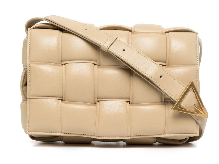 7 культовых вещей Bottega Veneta, о которых мечтают все: от сумки-пельменя до ботинок челси