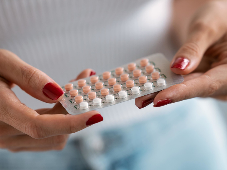 «Чем опасны гормональные таблетки»: разбираемся в важном вопросе с врачом-эндокринологом