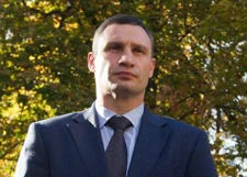 Крестным отцом дочери Владимира Кличко станет его брат