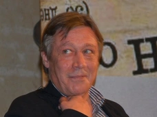 «Он еще в шоке и как будто ничего не чувствует»: допрос Михаила Ефремова длился почти 6 часов