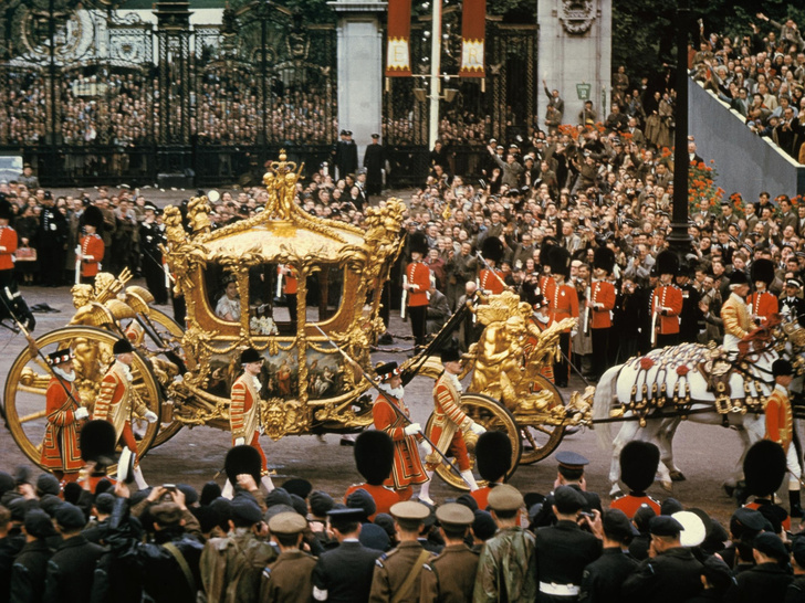 Новый король — новые правила: почему Чарльз может нарушить коронационные традиции, которым уже 900 лет