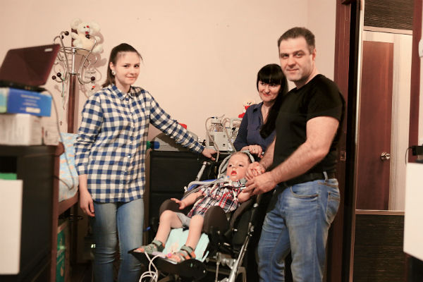 Семья Езекян благодарна президенту России за полученное гражданство | Источник: Тимур Ханов/«Комсомольская правда»