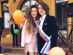 Пришлось взять заботу о брате на себя: как дети Заворотнюк справляются с тяжелой болезнью матери