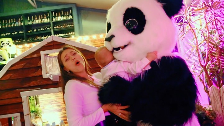Праздник для сына Регины Тодоренко – панды и шоу мыльных пузырей