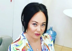 Больная гриппом Лариса Гузеева вынуждена работать