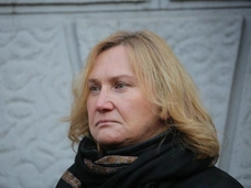 Похудевшая вдова Юрия Лужкова открыла мемориальную доску в его честь