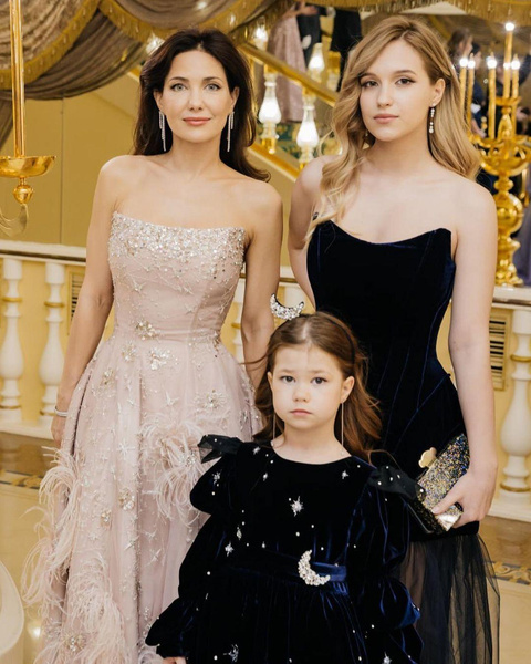 Екатерина Климова с дочками