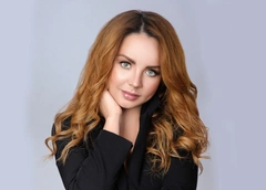 Словно Феникс. Как МакSим вернулась к зрителям после страшного ДТП, двух месяцев комы и любовных ран