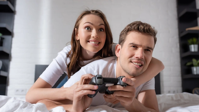 5 компьютерных игр, в которые можно сыграть с девушкой, чтобы романтический вечер плавно превратился в ночь