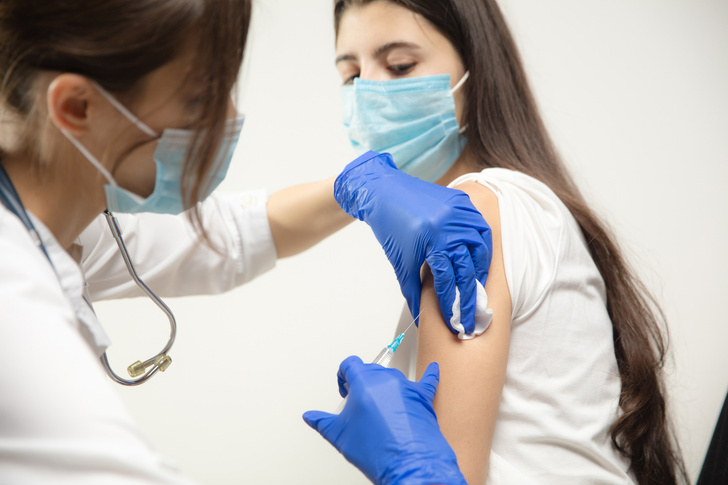 9 опасных болезней, от которых взрослым нужно делать прививку