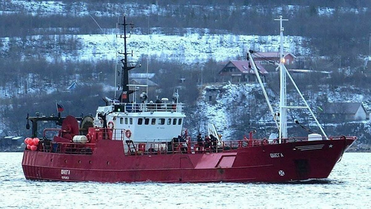 17 человек пропали без вести, двое выжили: в Баренцевом море спасают экипаж рыболовецкого судна