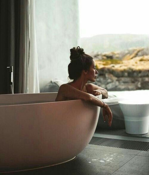 Лучший способ расслабиться — принять ванну: как делать это правильно