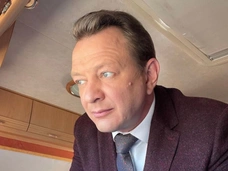 Отделался деньгами. Марат Башаров ни разу не навестил могилу отца
