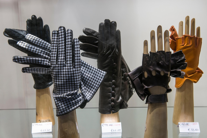 Изящный язык цветов и жестов: как люди в эпоху барокко общались с помощью перчаток