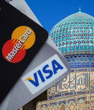 В России запустили туры за картами Visa и Mastercard