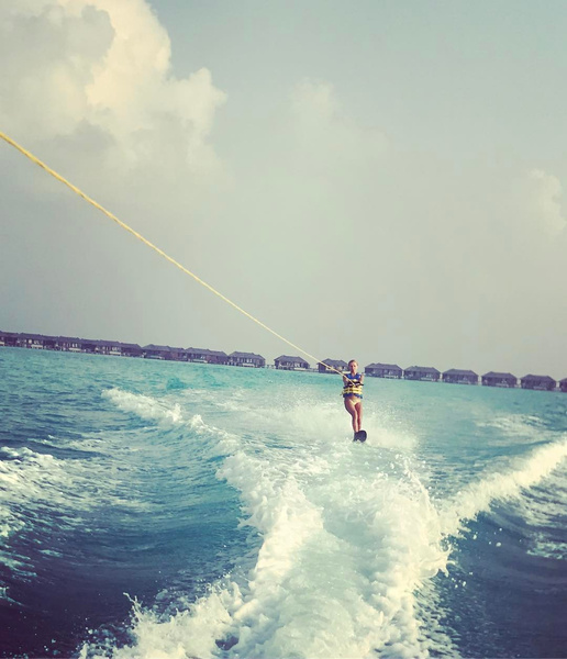 Татьяна Навка пошла на риск ради развлечения на Мальдивах