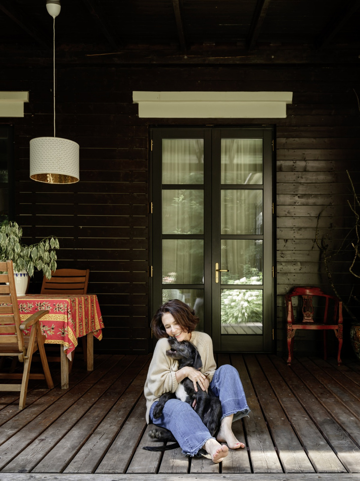 Фото №1 - Как выглядит дом декоратора Кати Гердт и режиссера Дениса Евстигнеева