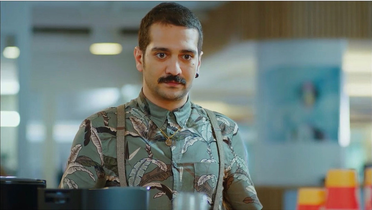 Не только Сейфи из «Постучись в мою дверь»: 12 второстепенных героев из турецких сериалов, которые круче главных