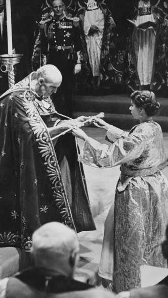 Драгоценности монархов: роскошные коронационные украшения, о которых мечтают все королевы и принцессы