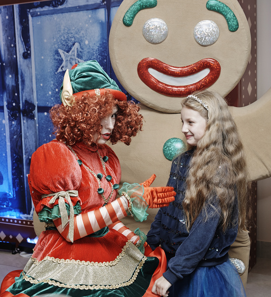 Hearst Shkulev Group провел Детскую новогоднюю елку в ДМТЮА на новой сцене на Чистых прудах