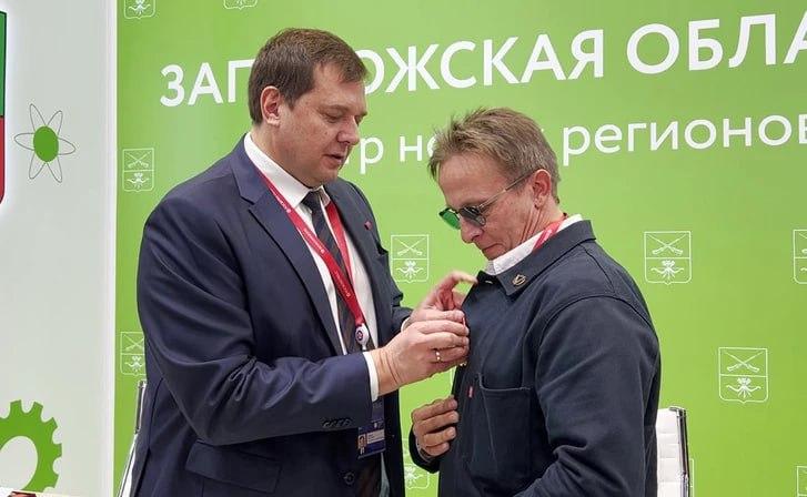Барановская жалуется на Аршавина, а Захарова обвиняет Голливуд в мракобесии: первый день ПМЭФ — 2023