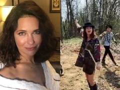Эффектная Екатерина Климова вышла на прогулку в лес в мини-платье