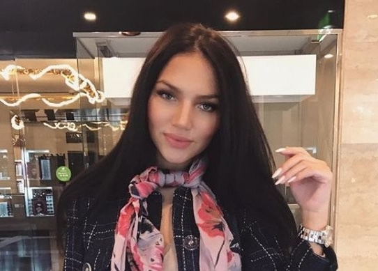Кабина qq и участница дом 2 фулл