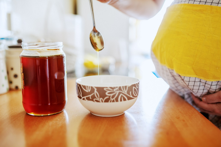 «Можно ли во время беременности заменять сахар медом?»