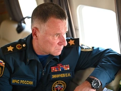Герой нашего времени: глава МЧС Зиничев погиб, спасая человека