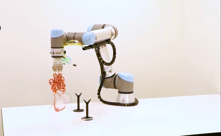 Фермерам и врачам поможет робот-медуза. Посмотрите, как нежно хватают предметы ее тентакли