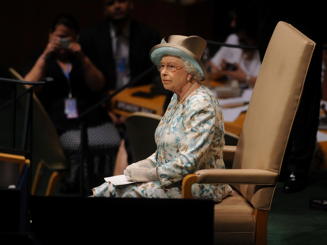 Жалела до самой смерти: 4 поступка, которые так и не простила себе Елизавета II | marieclaire.ru