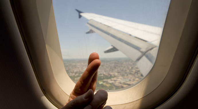 Страх полетов: 3 совета, как его побороть
