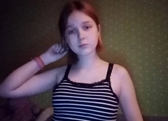 13-летняя беременная: «Я сама коплю на роды и вещи для ребенка»