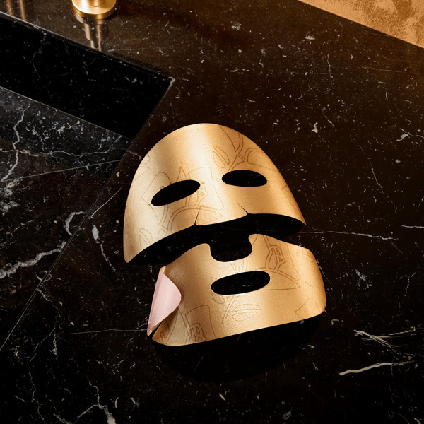 Омолаживающая маска для лица на основе 24-каратного золота